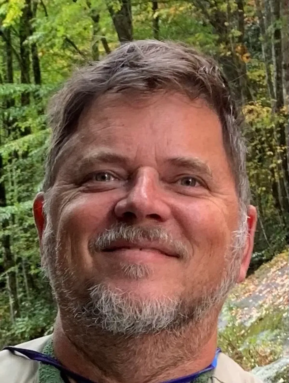 John P Desmet